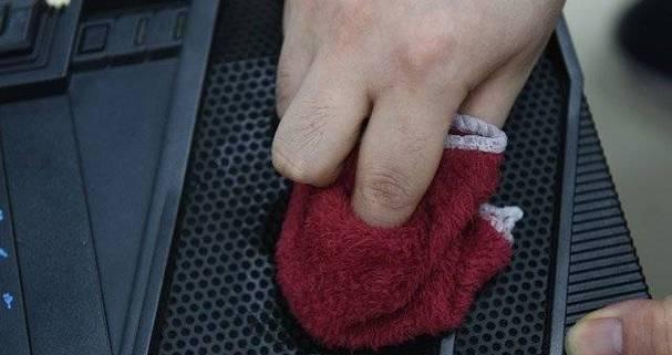 灰尘对主机的影响及应对方法（主机灰尘多了会怎么样？如何有效清理？）