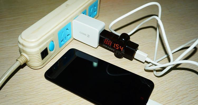 360N5S电话怎么样？（360N5S电话的性能、拍照、续航和价格等方面如何？）