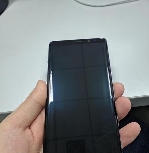 华为Note8（华为Note8在性能、拍照和显示方面的突出表现）