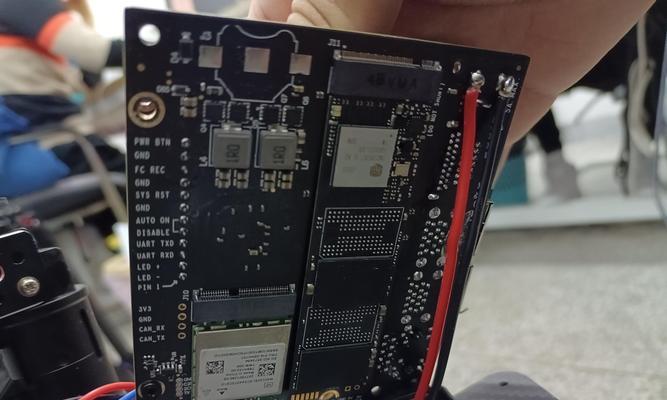 硬盘系统安装教程（从选购硬件到安装操作系统，全方位指南带你解决安装难题）